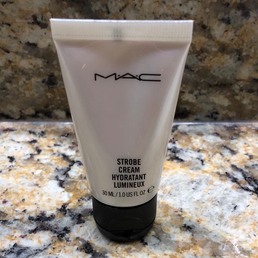 Mac Cosmetics Strobe Cream